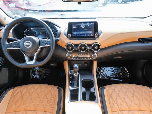 Used 2023 Nissan Sentra SV w/ SV Premium Package FWD image 13