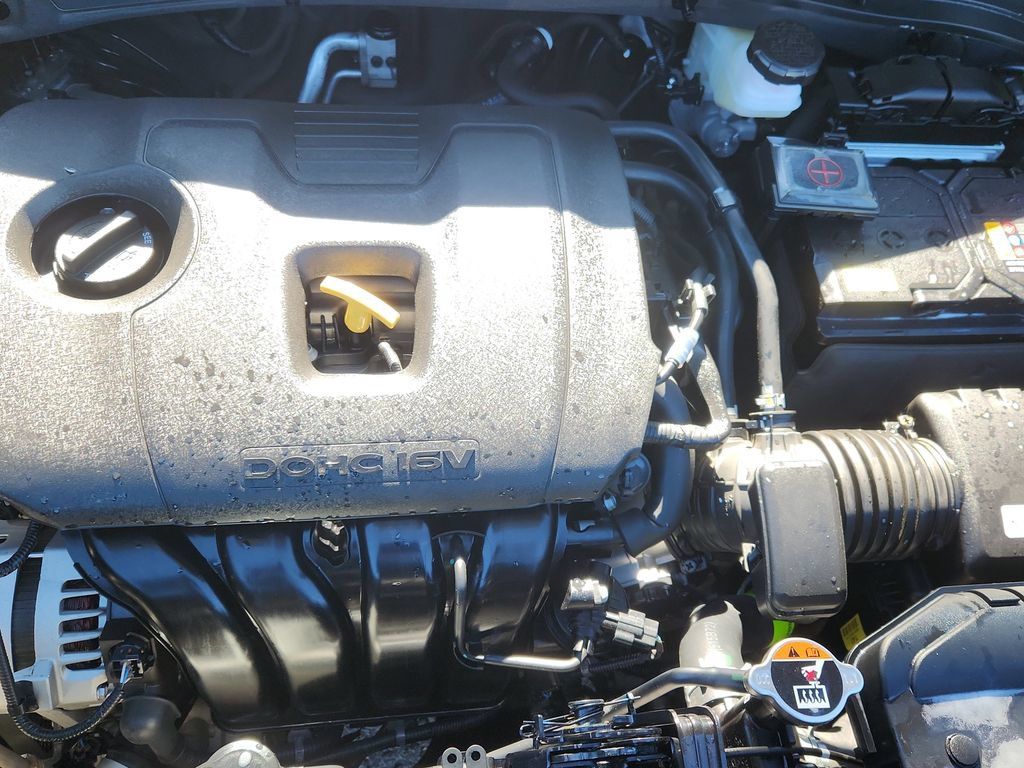 Used 2025 Kia Soul LX w/ LX Technology Package FWD image 15