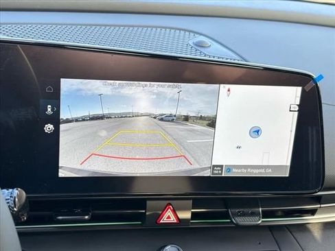 New 2025 Hyundai Elantra SEL image 18