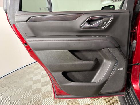 Used 2022 Chevrolet Tahoe RST w/ Luxury Package AWD/4WD image 23