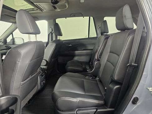 Used 2022 Honda Pilot Touring image 19