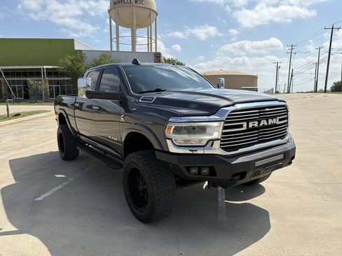 Used 2022 RAM 2500 Laramie AWD/4WD image 7