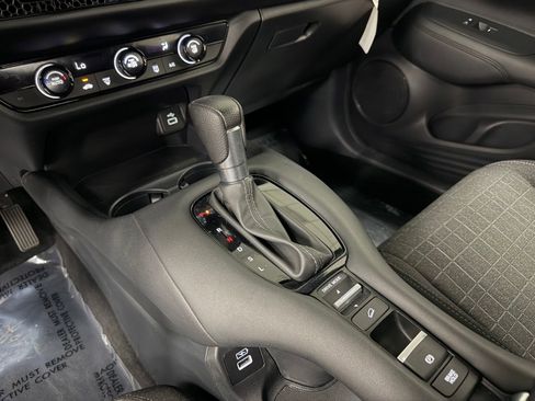 Used 2023 Honda HR-V LX image 27