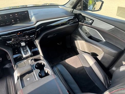 Used 2024 Acura MDX A-Spec image 26