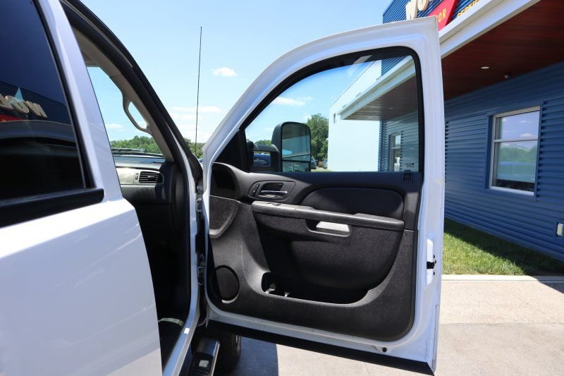 Used 2014 Chevrolet Silverado 3500 LTZ w/ LTZ Plus Package AWD/4WD image 21