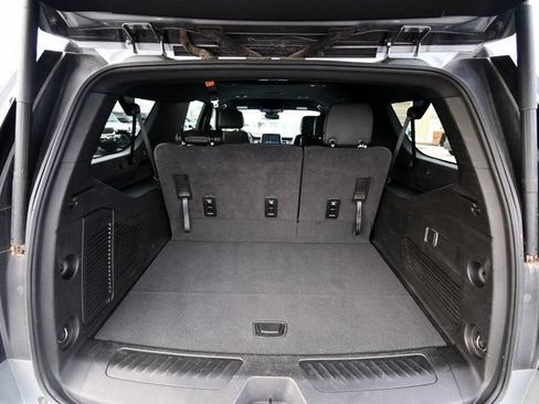 Used 2024 Chevrolet Suburban LT AWD/4WD image 7