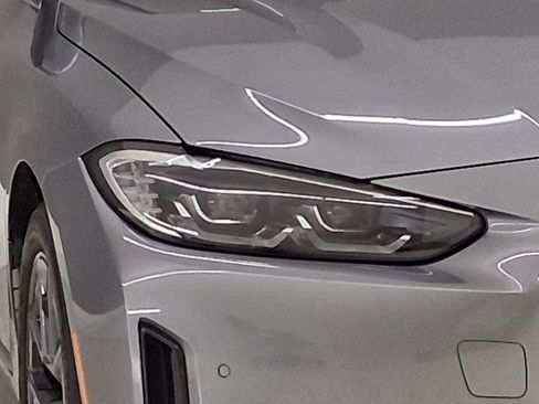 Certified 2023 BMW i4 eDrive40 w/ Premium Package RWD image 9