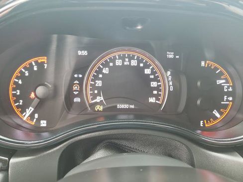 Used 2021 Dodge Durango SXT image 32