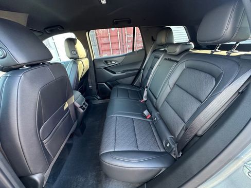 New 2026 Chevrolet Equinox LT w/ Convenience Package II image 18