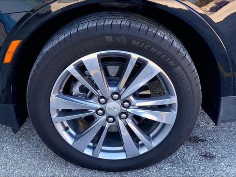 Certified 2025 Cadillac XT5 Premium Luxury FWD image 20