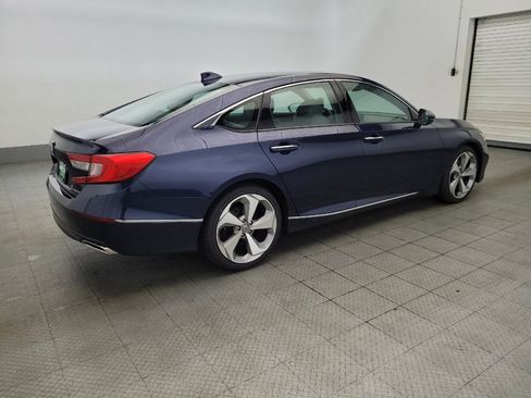 Used 2018 Honda Accord Touring image 10