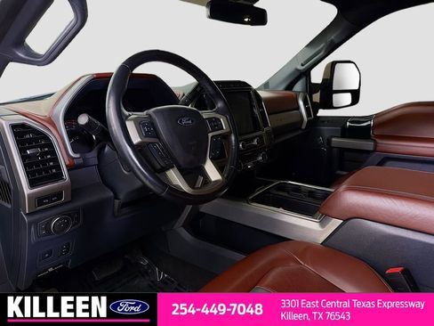 Used 2022 Ford F350 Platinum w/ FX4 Off-Road Package image 10