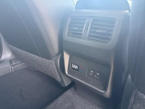 Used 2023 Nissan Rogue SL w/ SL Premium Package FWD image 24