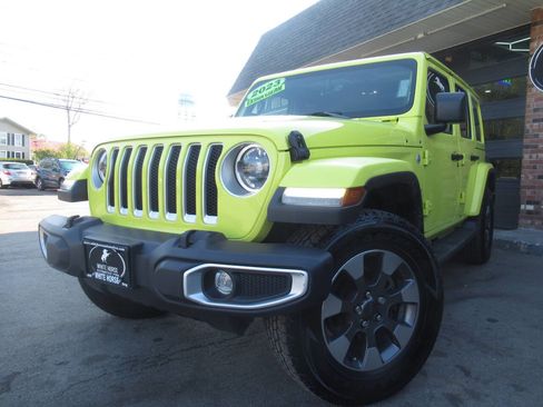 Used 2023 Jeep Wrangler Unlimited Sahara w/ LED Lighting Group AWD/4WD image 27