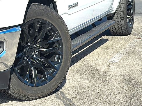 Used 2023 RAM 1500 Lone Star image 3