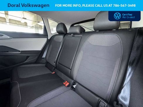 Used 2025 Volkswagen Taos SE image 22