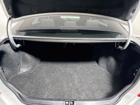 Used 2014 Toyota Camry XLE FWD image 33
