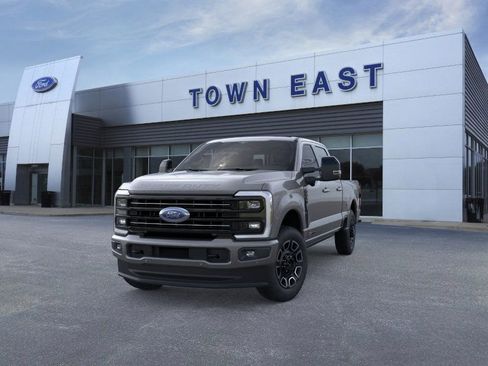 New 2026 Ford F350 Platinum w/ FX4 Off-Road Package image 2