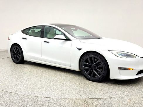 Used 2021 Tesla Model S Plaid AWD/4WD image 2