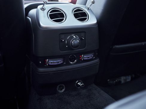 Used 2019 Rolls-Royce Ghost image 52