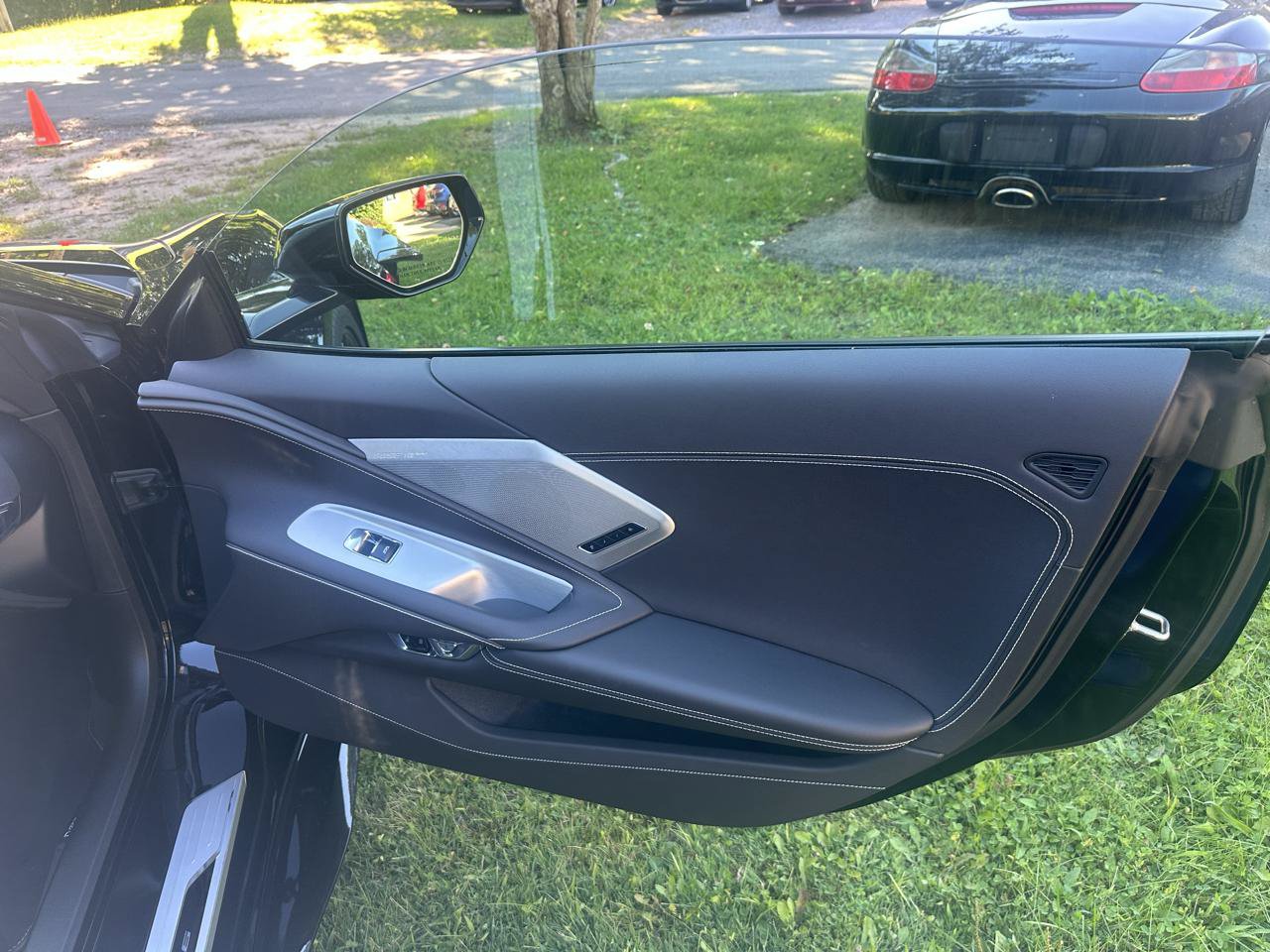Used 2025 Chevrolet Corvette Z06 RWD image 16