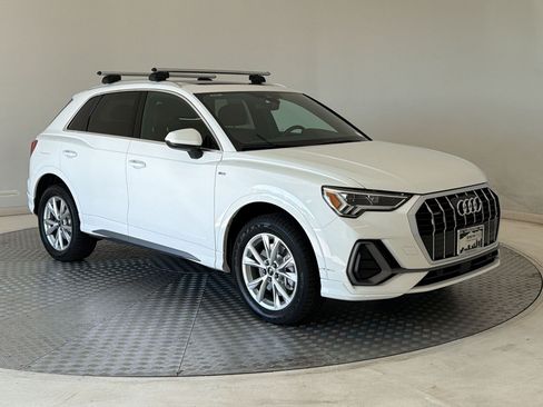 Used 2023 Audi Q3 2.0T Premium AWD/4WD image 7