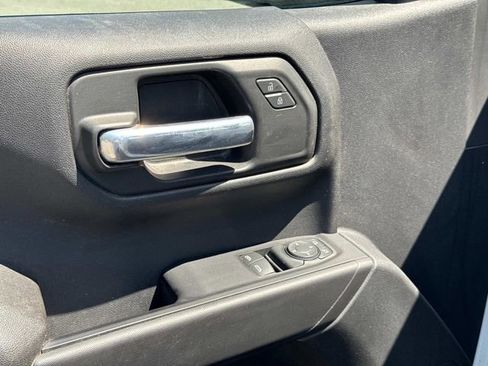 Used 2022 Chevrolet Silverado 1500 W/T RWD image 17