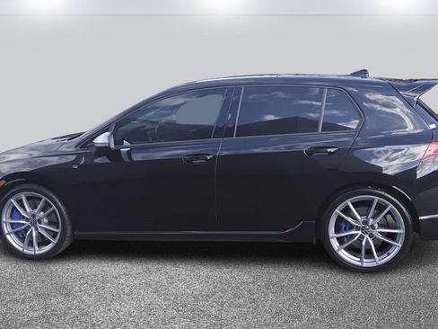 Used 2024 Volkswagen Golf R image 6