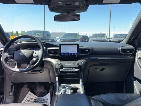 Used 2020 Ford Explorer Platinum AWD/4WD image 23