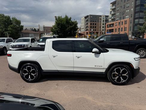Used 2022 Rivian R1T Adventure image 5