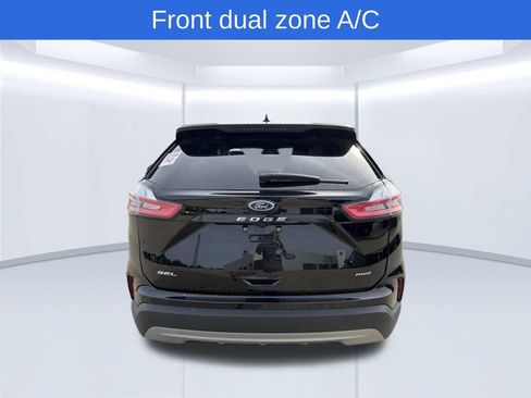 Used 2024 Ford Edge SEL w/ Convenience Package AWD/4WD image 4