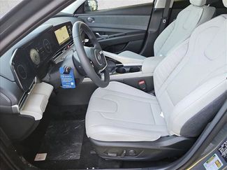 New 2026 Hyundai Elantra Limited FWD video 4