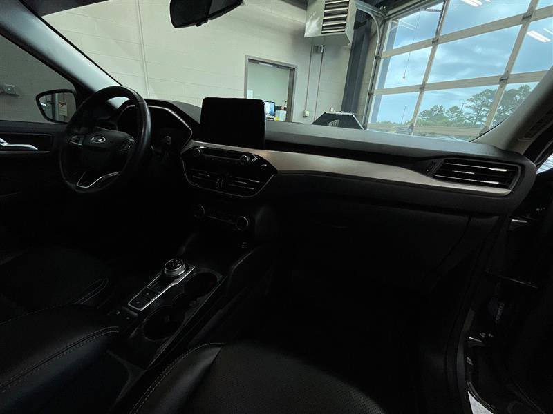 Used 2022 Ford Escape SEL w/ Technology Package FWD image 33