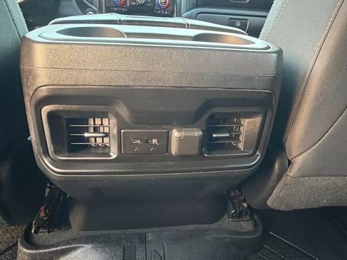 Used 2019 Chevrolet Silverado 1500 LT Trail Boss AWD/4WD image 31