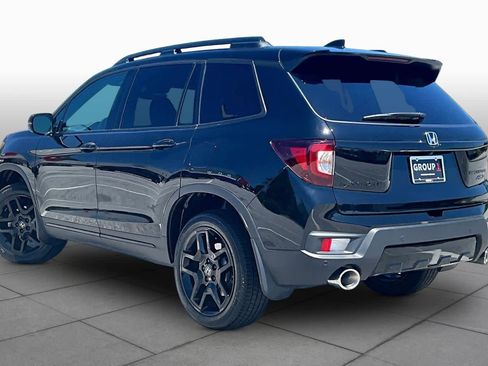 Used 2025 Honda Passport Black Edition image 12