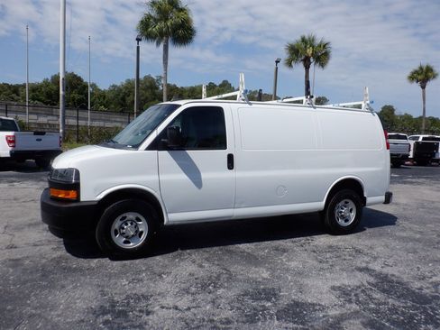 Used 2020 Chevrolet Express 2500 w/ Communications Package RWD image 2