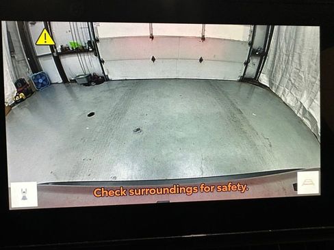 Used 2025 Toyota RAV4 XLE AWD/4WD image 37
