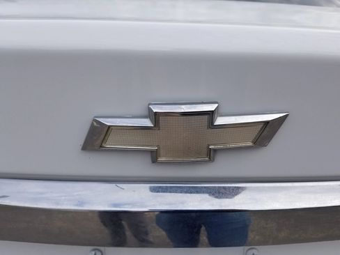 Used 2015 Chevrolet Sonic LT FWD image 22