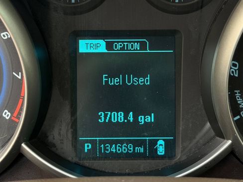 Used 2014 Chevrolet Cruze LT FWD image 11