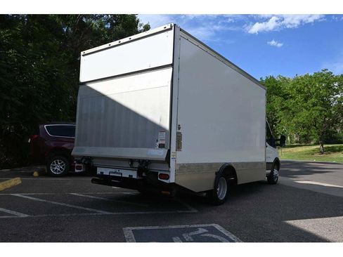 Used 2021 Ford Transit 350 image 5