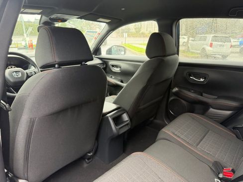 Used 2025 Honda Civic Sport image 31