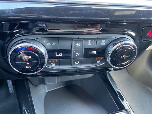 New 2026 Chevrolet Trax RS w/ Driver Confidence Package image 8