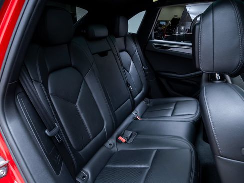 Used 2017 Porsche Macan S AWD/4WD image 26