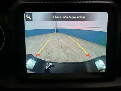 Used 2022 Jeep Gladiator Overland image 10