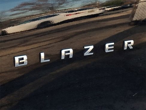Used 2024 Chevrolet Blazer Premier image 5