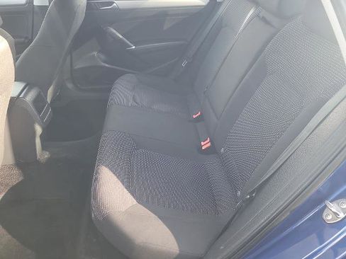 Used 2017 Volkswagen Passat 1.8T S image 21