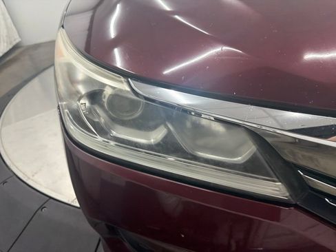 Used 2016 Honda Accord Sport image 10