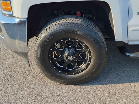 Used 2016 Chevrolet Silverado 2500 LT w/ LT Fleet Convenience Package AWD/4WD image 11