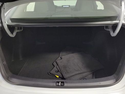 Used 2024 Toyota Corolla SE w/ SE Package image 27