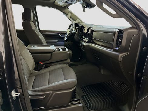 Used 2023 Chevrolet Silverado 1500 LT image 32